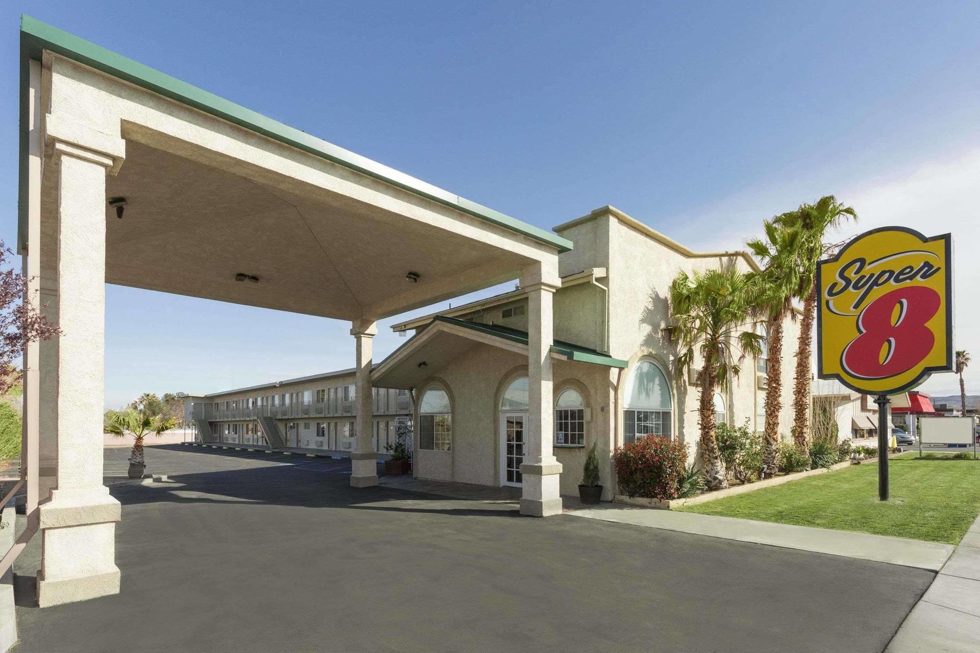 Super 8 By Wyndham Ridgecrest Motel Exterior photo